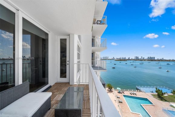 1228 West Ave # 704, Miami Beach FL 33139