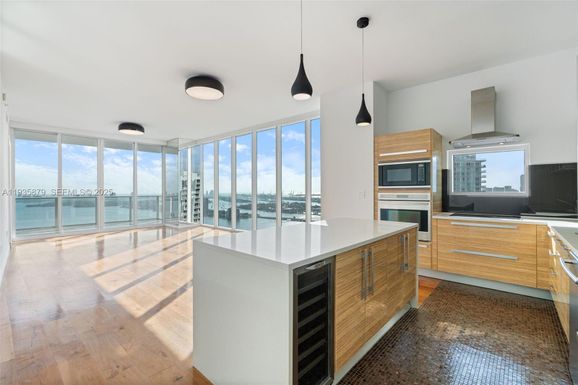 2020 N Bayshore Dr # 3510, Miami FL 33137