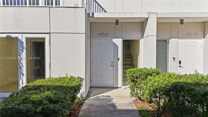 13724 SW 259th St # 1, Homestead FL 33032
