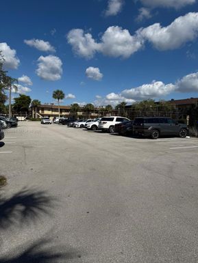 402 Lakeside Dr # 108, Margate FL 33063