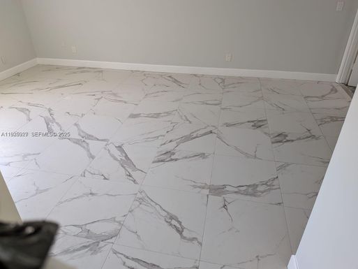 6201 SW 37th St # 203, Davie FL 33314