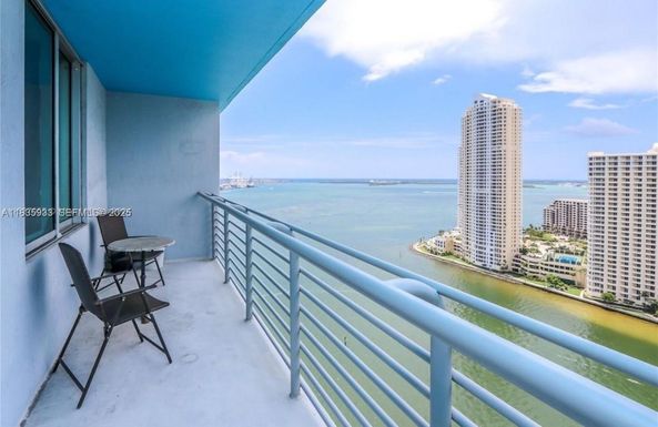 335 S Biscayne Blvd # 2703, Miami FL 33131