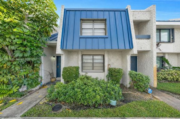 2548 N 38th Ave # 23, Hollywood FL 33021