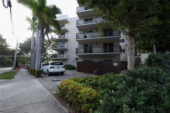 1918 Brickell Ave # 201, Miami FL 33129