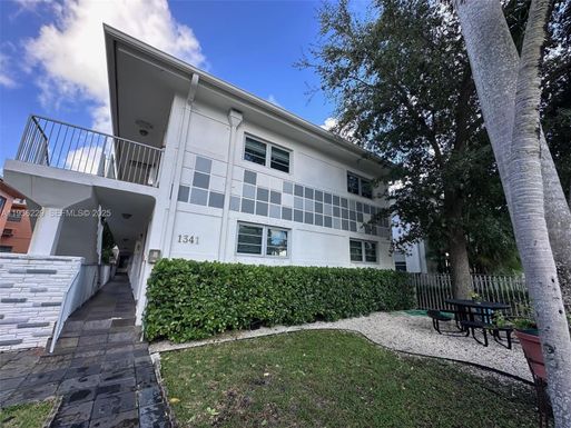 1341 15th St # 106, Miami Beach FL 33139