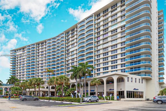 3800 S Ocean Dr # 423, Hollywood FL 33019
