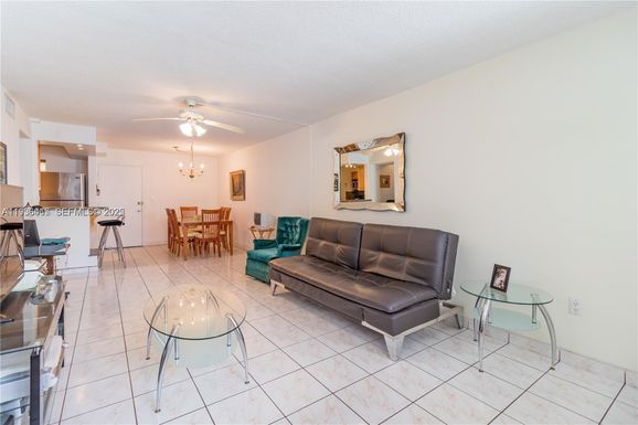730 Pennsylvania Ave # 307, Miami Beach FL 33139