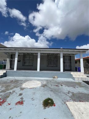 1999 NW 2nd St # 2, Miami FL 33125