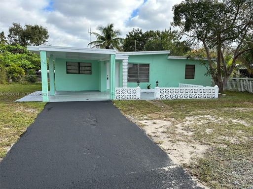 115 Virginia  RD # 115, Hollywood FL 33023