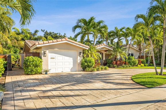 6240 NE 20th Way, Fort Lauderdale FL 33308