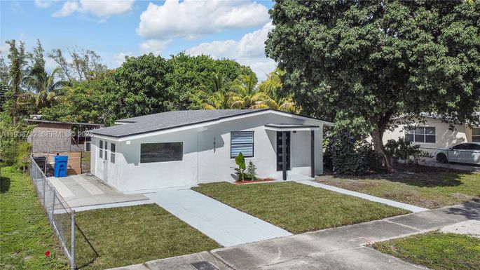 1617 NW 15th St, Fort Lauderdale FL 33311