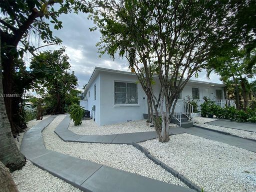 2796 SW 34th Ct # 2798, Miami FL 33133