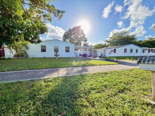 4500 SW 33rd Dr, West Park FL 33023