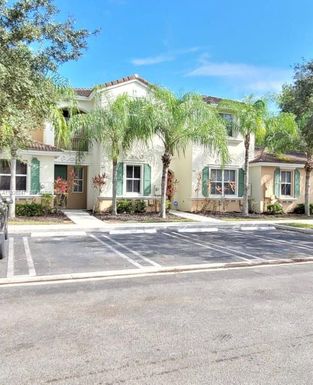 1005 NE 42nd Pl, Homestead FL 33033