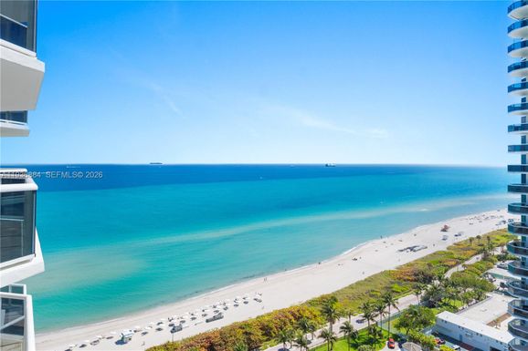 4779 Collins Ave # 2204, Miami Beach FL 33140