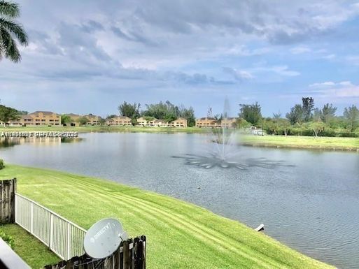 5200 NW 31st Ave # 32, Fort Lauderdale FL 33309