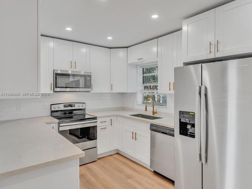 1155 NW 9th Ave, Fort Lauderdale FL 33311