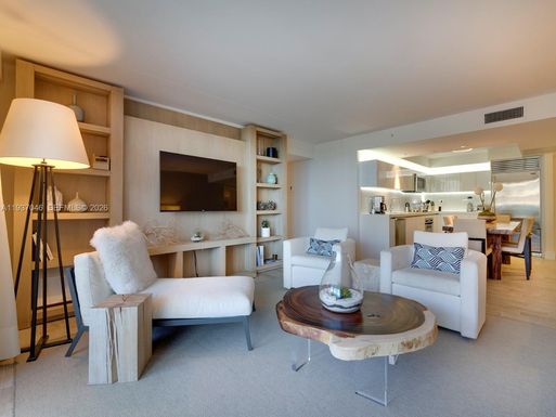 102 24th St # 1207, Miami Beach FL 33139