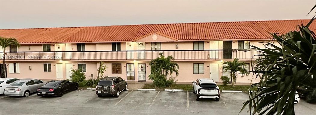 2162 W 60th St # 14203, Hialeah FL 33016