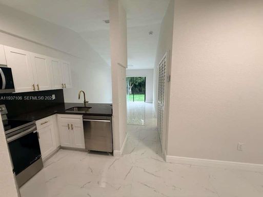 1300 Wiley St # 2, Hollywood FL 33019