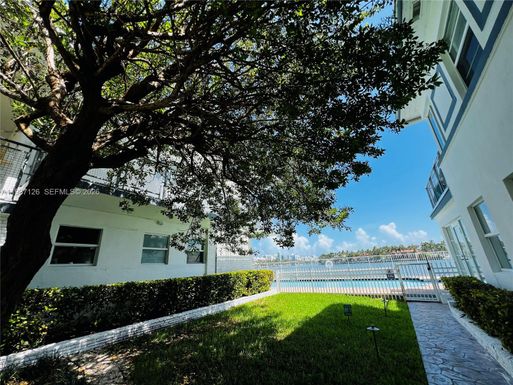 946 Bay Dr # 2, Miami Beach FL 33141