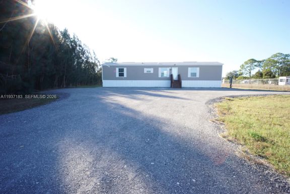 130 N Granja St, Clewiston FL 33440