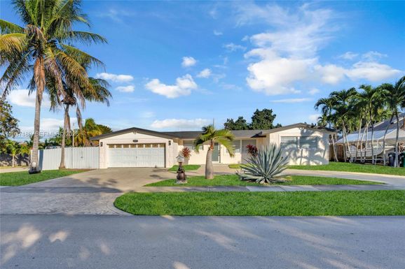 20101 Ranch Rd, Cutler Bay FL 33189