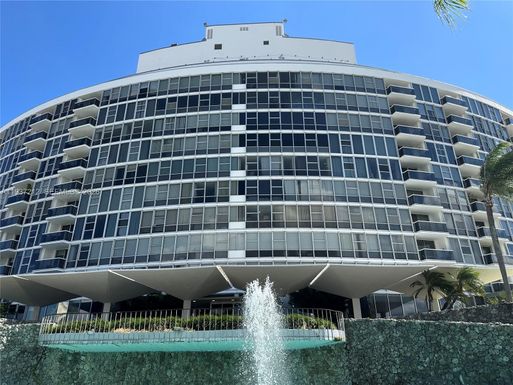 900 Bay Dr # 413, Miami Beach FL 33141
