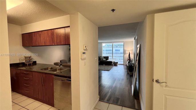 1200 Brickell Bay Dr # 2018, Miami FL 33131
