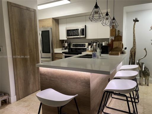 620 SW 111th Ave # 101, Pembroke Pines FL 33025