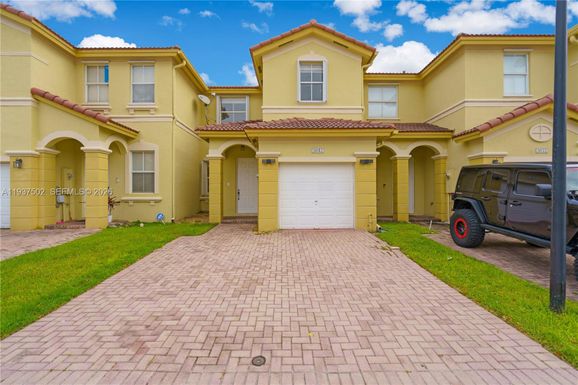 8643 NW 112th Pl # 8643, Doral FL 33178