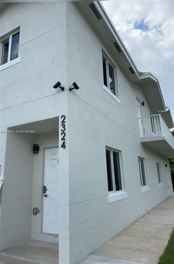 2324 Garfield St # 4, Hollywood FL 33020