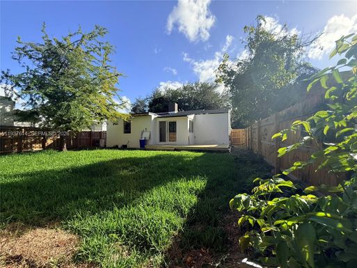 561 NW 41st St # 0, Miami FL 33127