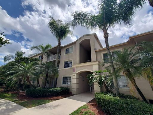 5041 Wiles Rd # 106, Coconut Creek FL 33073