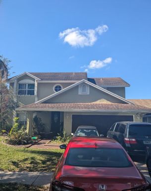 950 SW 95th Ter, Pembroke Pines FL 33025