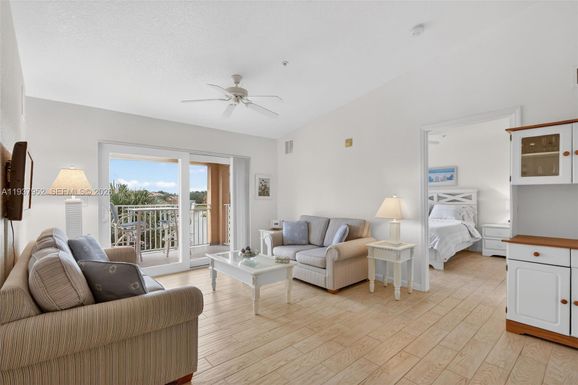 221 SW Palm Dr # 306, Port St. Lucie FL 34986