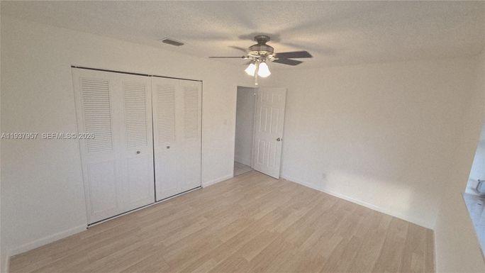 9507 NW 80th Ct, Tamarac FL 33321