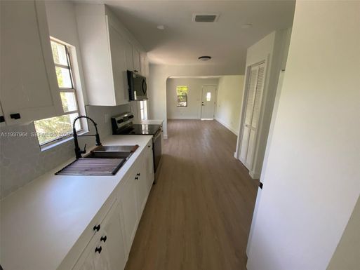 5028 NW 3rd Ave # 1, Miami FL 33127