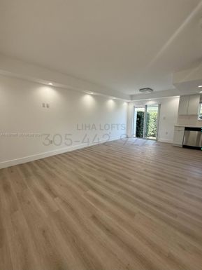 1328 NW 4th St # 2, Miami FL 33125