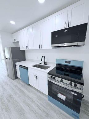 134 SW 14th Ave # A, Boynton Beach FL 33435