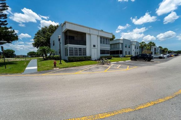 938 Normandy T # T938, Delray Beach FL 33484