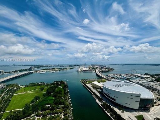 900 Biscayne Blvd # 4203, Miami FL 33132