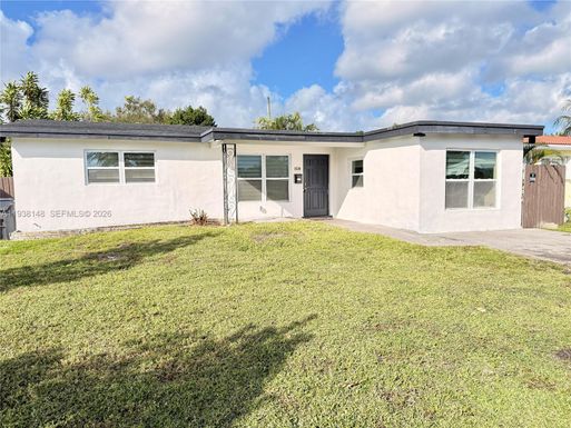 1530 N 56th Ave, Hollywood FL 33021