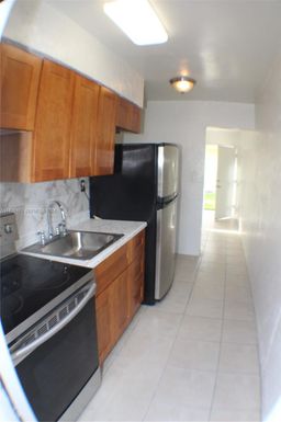 915 NW 5th St # 1, Fort Lauderdale FL 33311