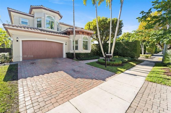 1490 Cleveland Rd, Miami Beach FL 33141