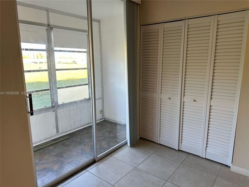 8851 Sunrise Lakes Blvd # 112, Sunrise FL 33322