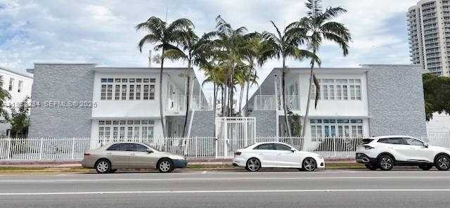 7445 Harding Ave # 110, Miami Beach FL 33141