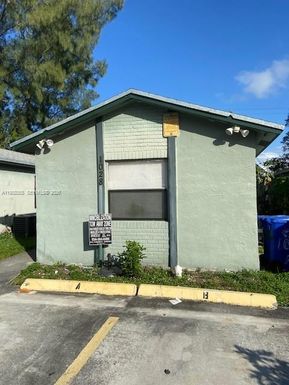 1028 NW 6th Ave, Fort Lauderdale FL 33311