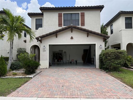 3299 W 96th Pl, Hialeah FL 33018