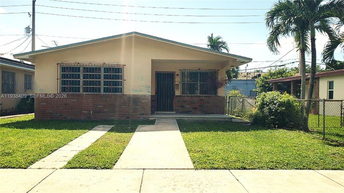 4756 SW 7th St, Miami FL 33134